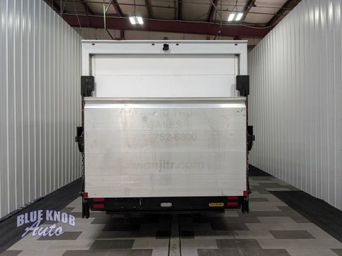 Used 2024 Ford E-350 and Econoline 350 Super Duty RWD image 3