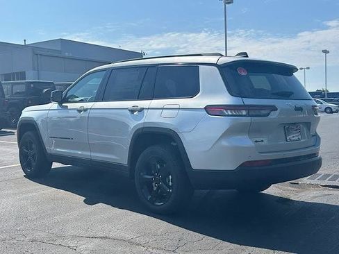 New 2025 Jeep Grand Cherokee L Limited w/ Black Appearance Package image 4