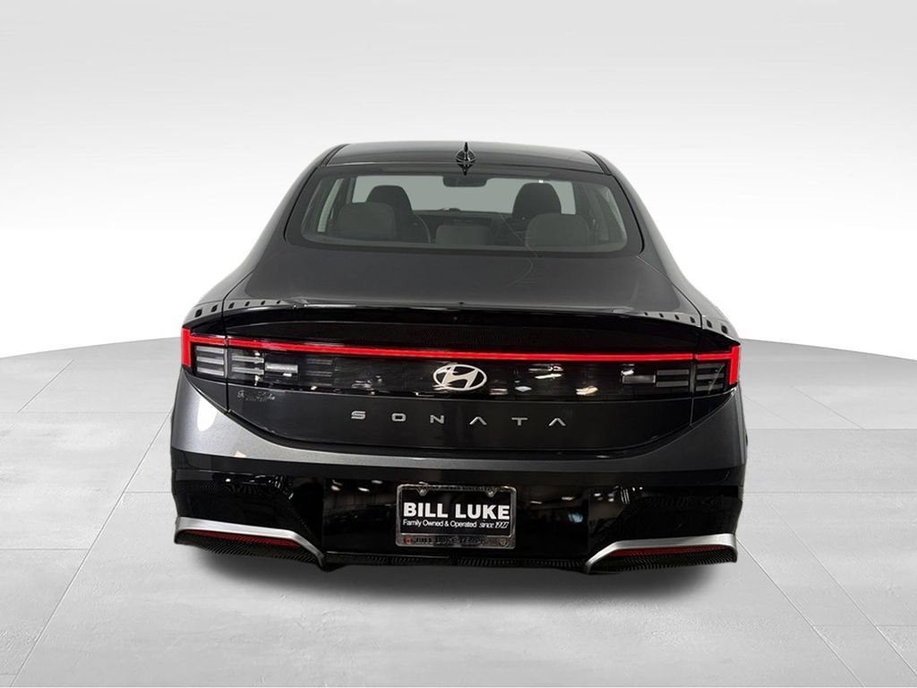 Used 2025 Hyundai Sonata SEL FWD image 7