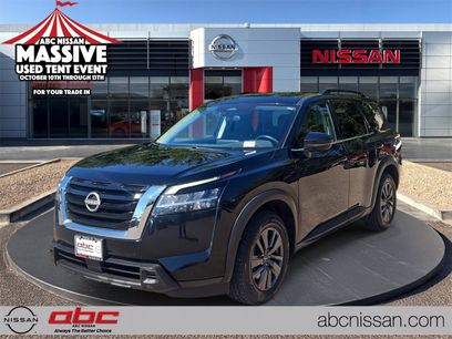 Certified 2022 Nissan Pathfinder SV