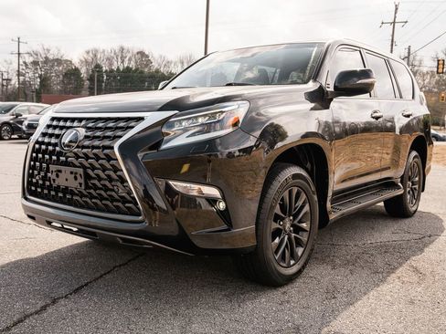 Used 2023 Lexus GX 460 Premium image 3