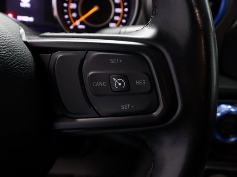 Used 2022 Jeep Gladiator Willys image 32