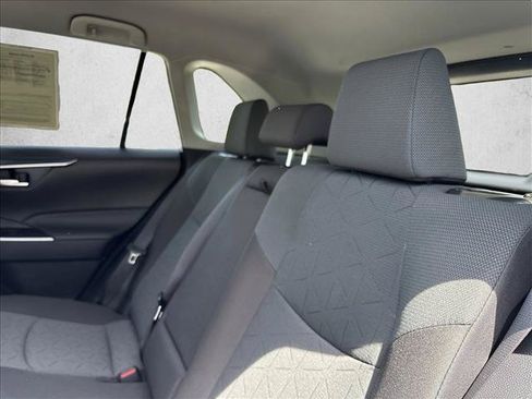 Certified 2025 Toyota RAV4 XLE FWD image 20