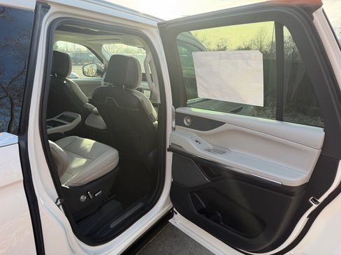 New 2026 Lincoln Navigator L Reserve image 14