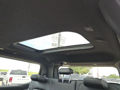 New 2025 Jeep Wagoneer Series II w/ Premium Group I image 29