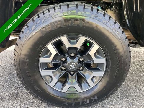 Used 2023 Toyota Tacoma TRD Off-Road AWD/4WD image 10