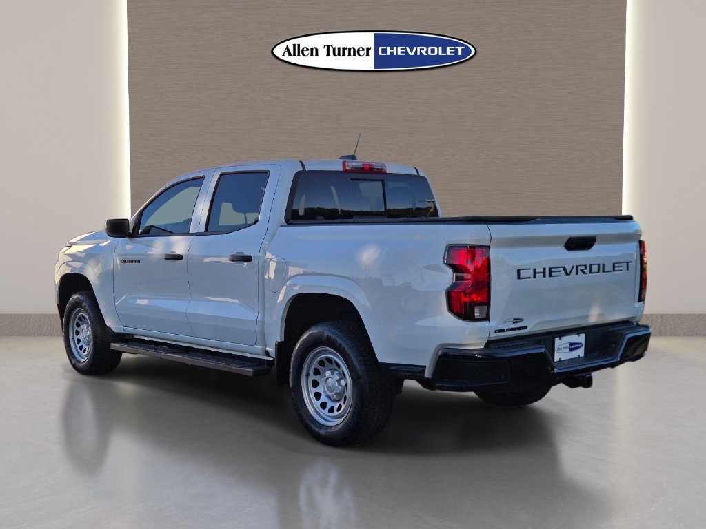 Used 2026 Chevrolet Colorado W/T w/ Advanced Trailering Package RWD image 9