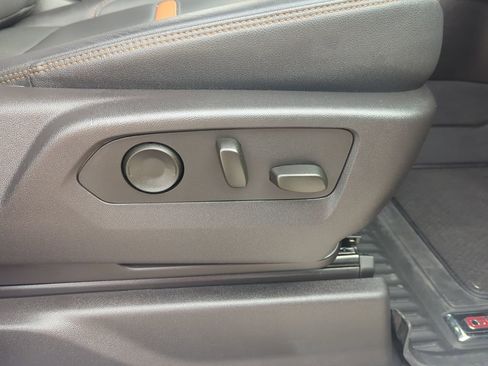 Used 2024 GMC Sierra 1500 AT4 w/ Technology Package image 35