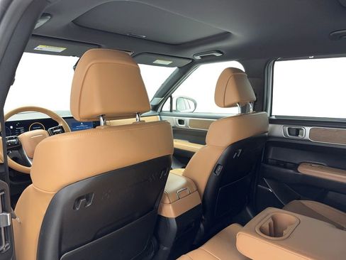 Used 2025 Hyundai Santa Fe Limited image 14
