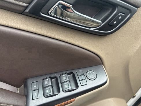 Used 2016 Chevrolet Tahoe LTZ image 9