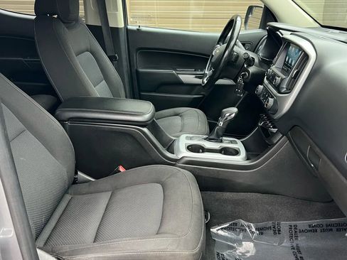 Used 2022 Chevrolet Colorado LT w/ Safety Package image 21