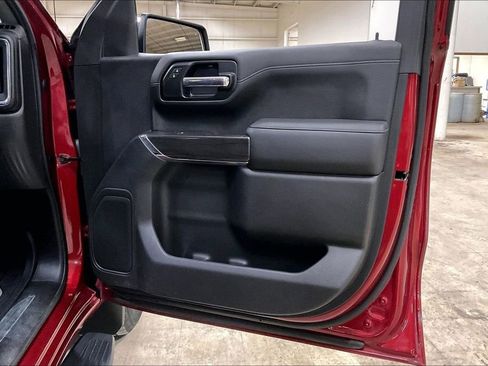 Used 2019 Chevrolet Silverado 1500 LTZ image 22