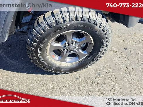 Used 2020 Jeep Gladiator Rubicon AWD/4WD image 18