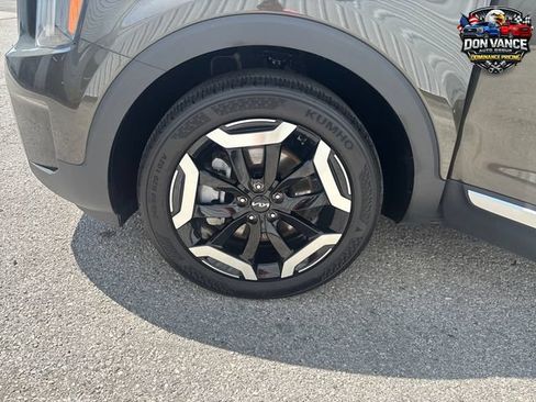 Used 2025 Kia Telluride S FWD image 25