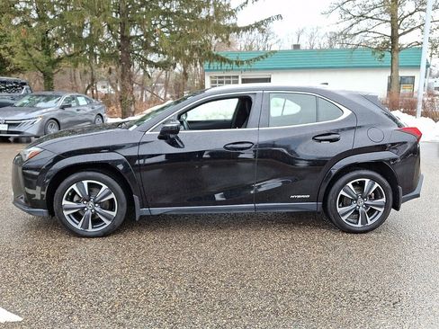 Used 2022 Lexus UX 250h w/ Premium Package image 5