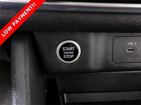 Used 2023 Nissan Rogue SV image 17