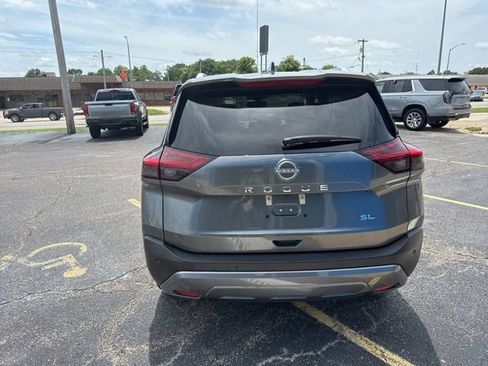 Used 2023 Nissan Rogue SL FWD image 6