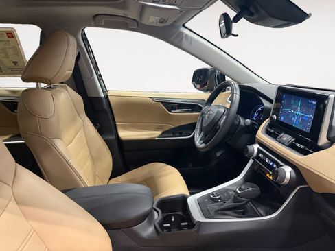 Used 2024 Toyota RAV4 XLE Premium image 16