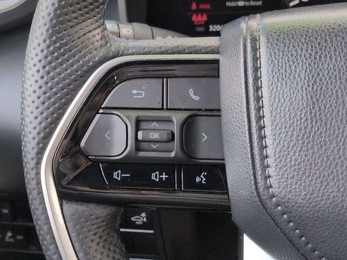 Used 2025 Toyota Tundra Platinum AWD/4WD image 25