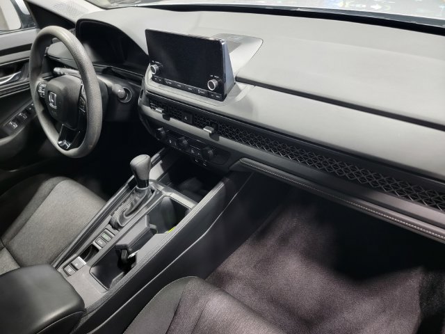 Certified 2024 Honda Accord EX image 17
