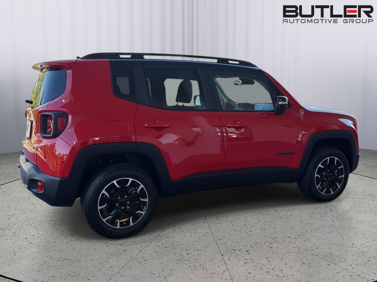 Used 2023 Jeep Renegade Trailhawk AWD/4WD image 7