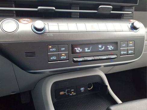 Used 2025 Hyundai Kona SEL AWD/4WD image 10