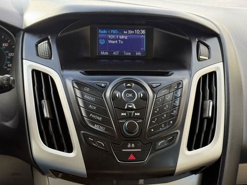 Used 2013 Ford Focus SE image 29