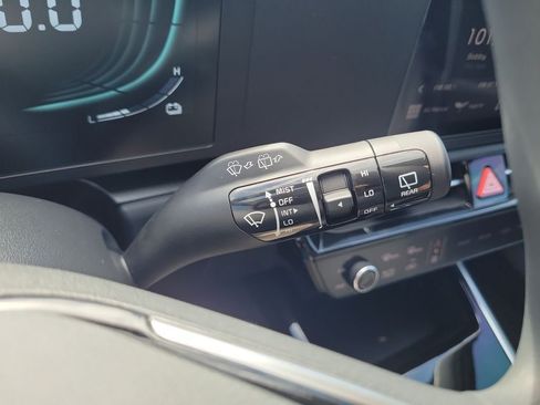 New 2026 Kia Niro LX FWD image 29
