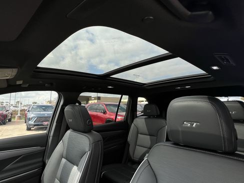 New 2026 Buick Enclave Sport Touring image 25