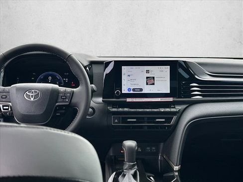 New 2026 Toyota Camry SE FWD image 17
