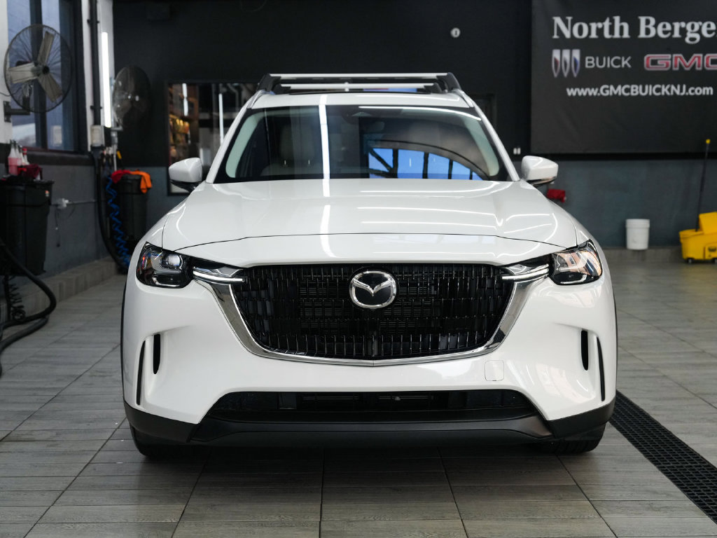 Used 2024 MAZDA CX-90 Plug-In Hybrid w/ Preferred AWD/4WD image 2