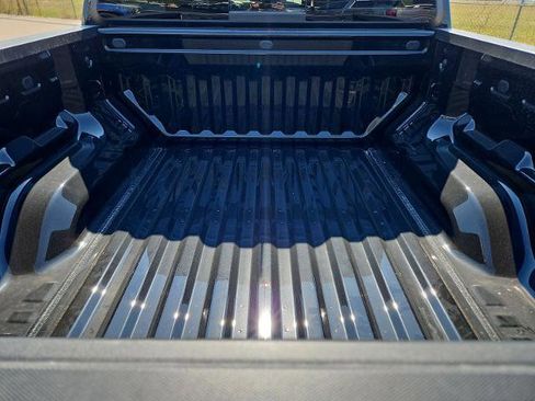 New 2026 GMC Canyon Elevation w/ Convenience Package image 57