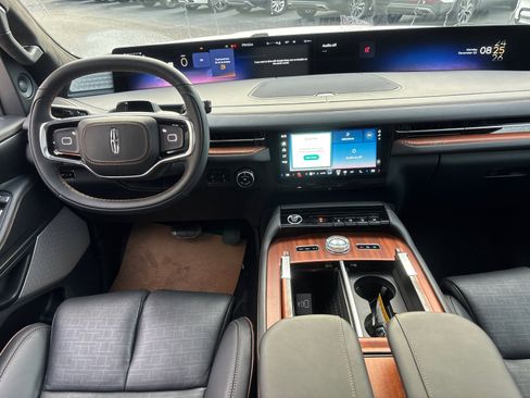 New 2026 Lincoln Navigator L Black Label image 29