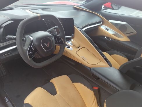 Used 2022 Chevrolet Corvette Stingray Preferred Cpe w/ Z51 Performance Package image 9