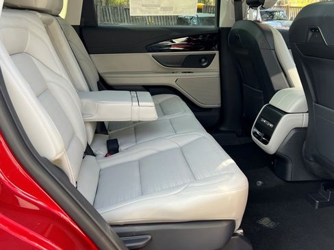 New 2026 Lincoln Nautilus Reserve AWD/4WD image 11