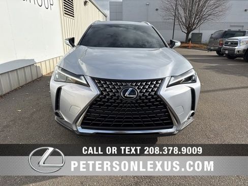 Used 2025 Lexus UX 300h AWD image 8