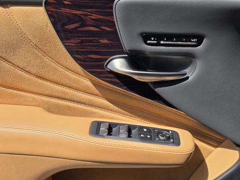 Used 2022 Lexus LS 500 Mark Levinson, Interior Upgrad w/ Interior Upgrade Package image 21