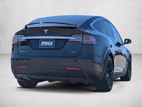 Used 2017 Tesla Model X 90D image 5