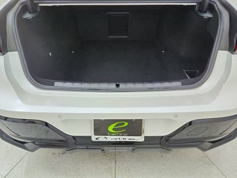 Used 2023 BMW i7 xDrive60 w/ Executive Package 2 image 14