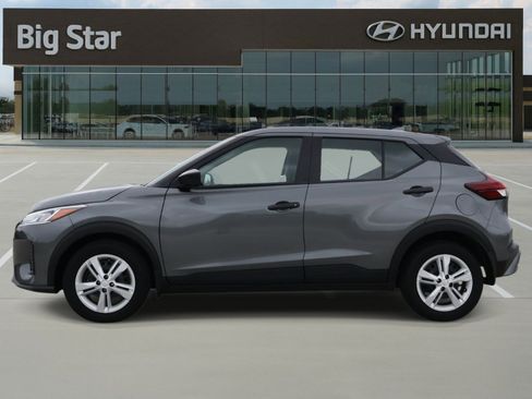 Used 2024 Nissan Kicks S FWD image 2