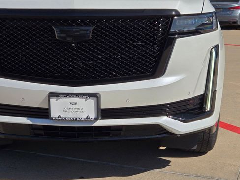 Used 2023 Cadillac Escalade ESV Sport Platinum w/ LPO, ONYX Package AWD/4WD image 6