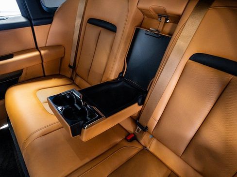 Used 2022 Rolls-Royce Cullinan Black Badge image 60