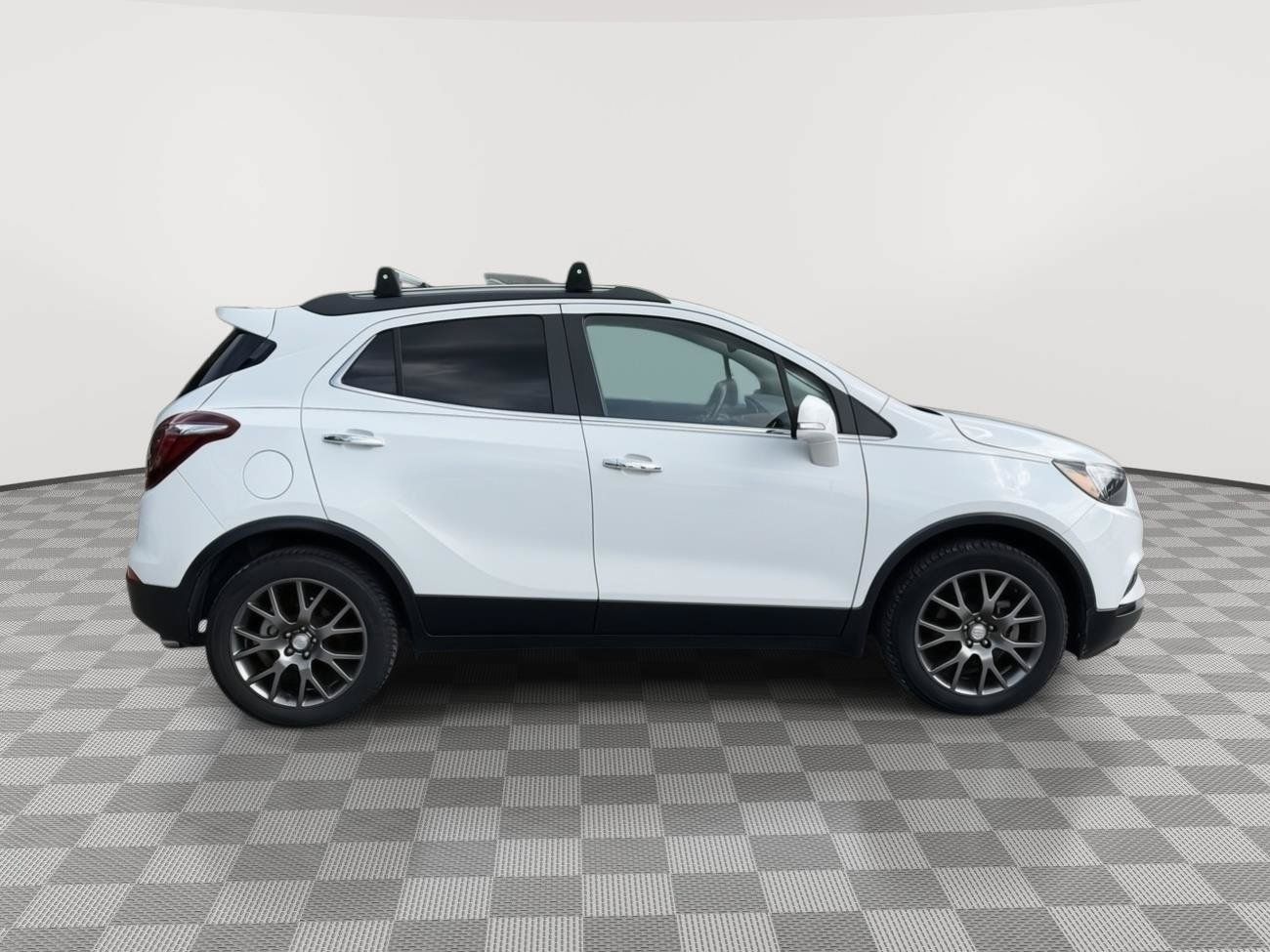 Used 2018 Buick Encore Sport Touring FWD image 9