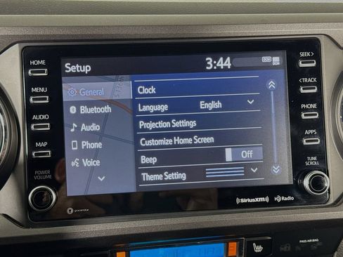 Used 2022 Toyota Tacoma TRD Sport w/ TRD Premium Sport Package AWD/4WD image 32