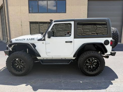Used 2021 Jeep Wrangler Sport AWD/4WD image 3