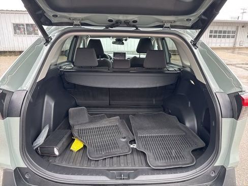 Used 2022 Toyota RAV4 XLE w/ Convenience Package AWD/4WD image 18