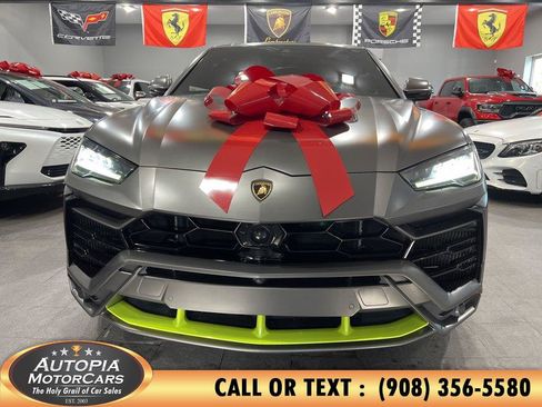 Used 2022 Lamborghini Urus AWD/4WD image 48