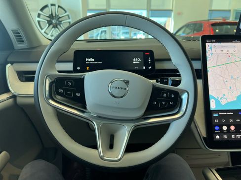 New 2025 Volvo EX90 Ultra image 16