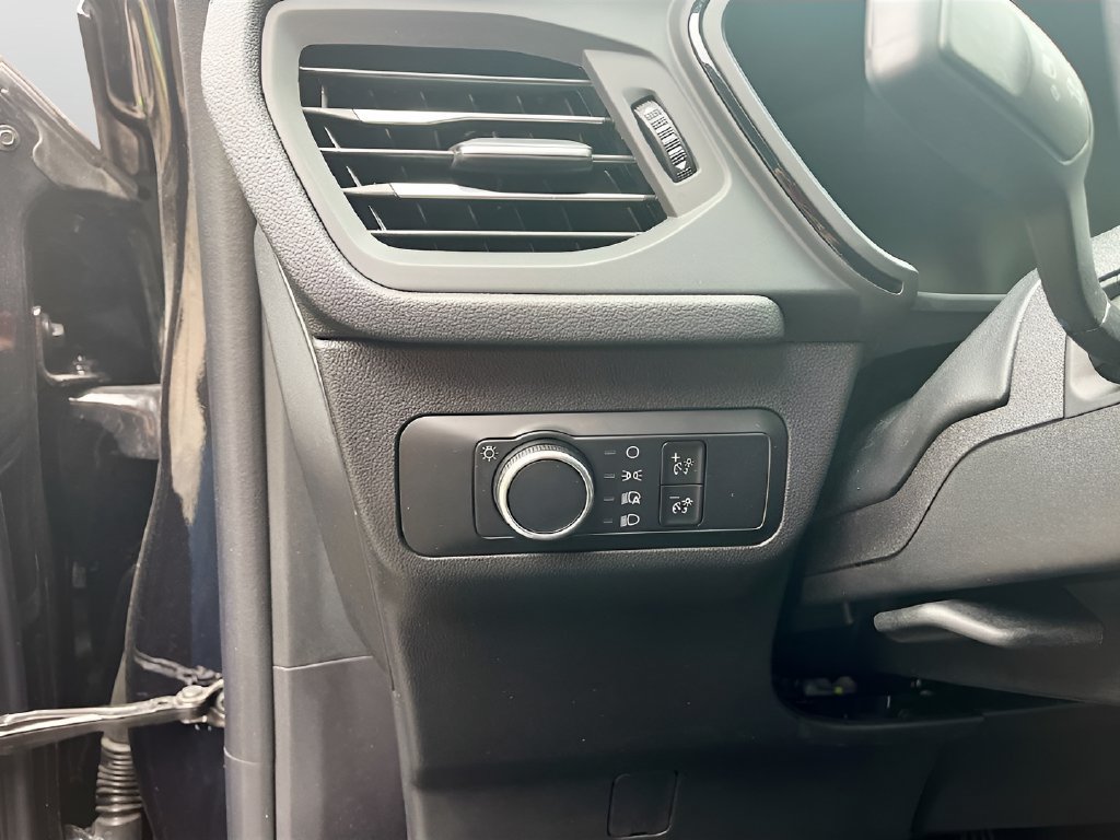 Used 2025 Ford Escape ST-Line AWD/4WD image 10
