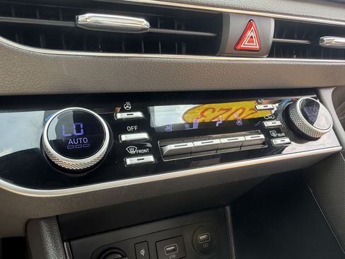 Certified 2023 Hyundai Sonata Limited FWD image 37